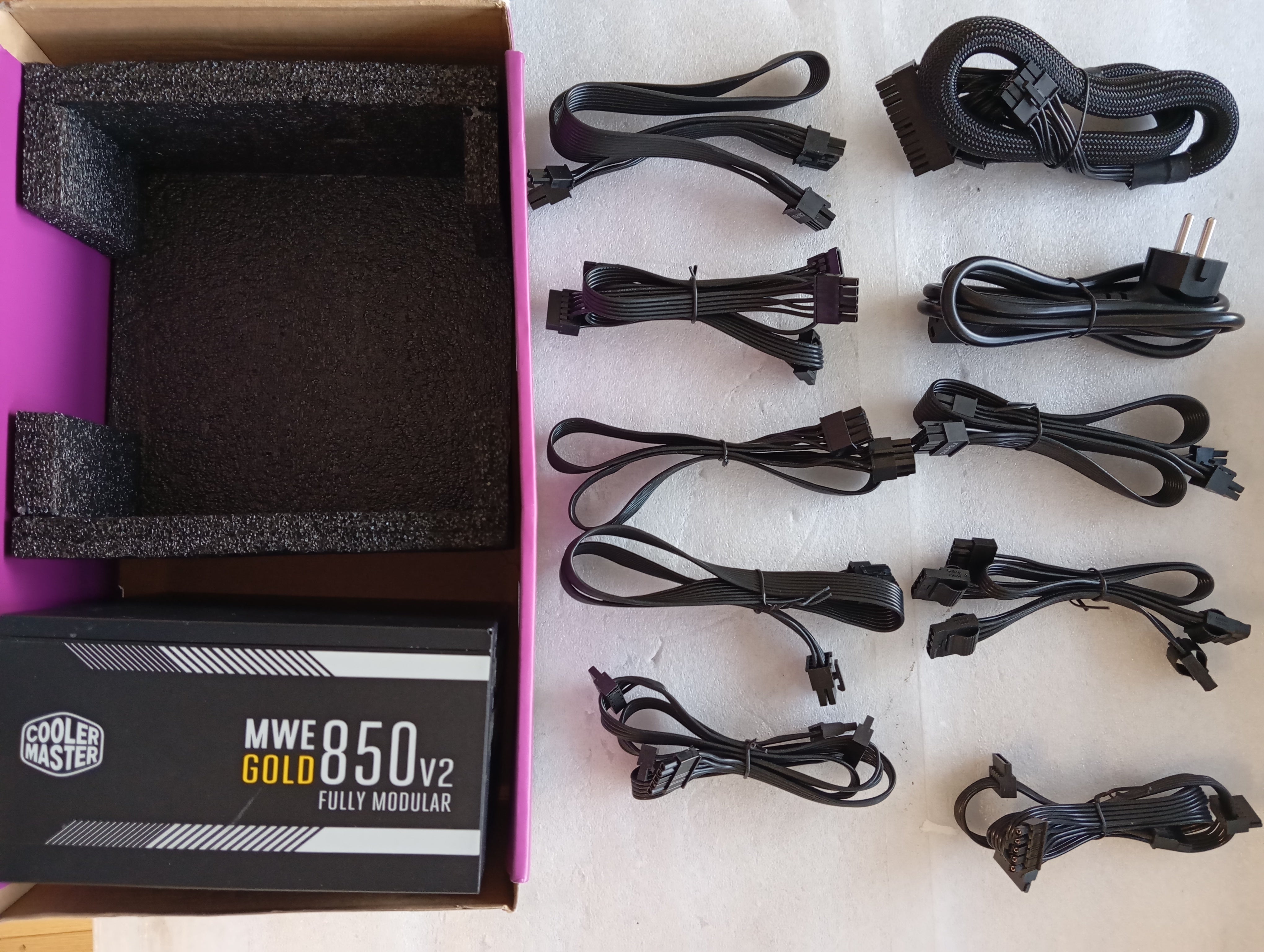 Refurbished Cooler Master MWE Gold 850 - V2 - Full Modular Refurbished Cooler Master MWE Gold 850 - V2 - Full Modular